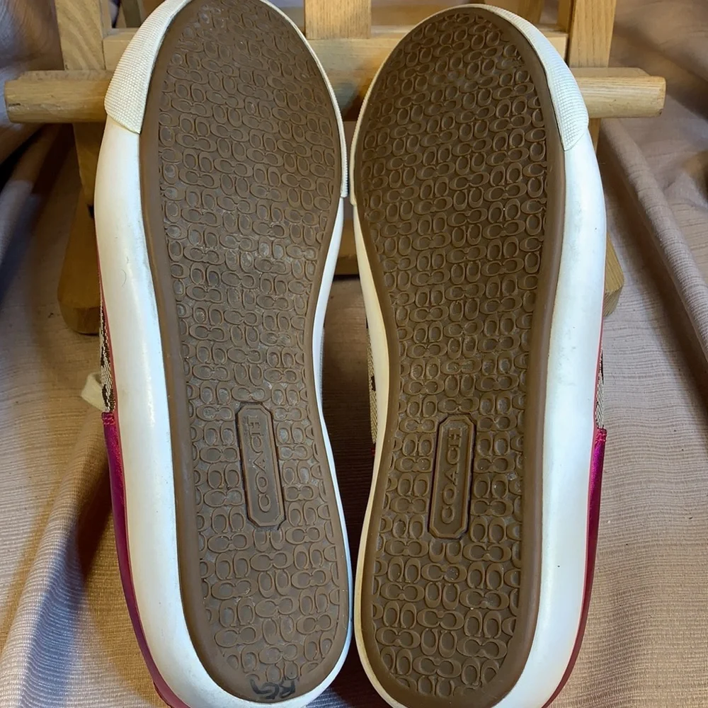 Coach logo sneakers almost NEW, EC, preloved